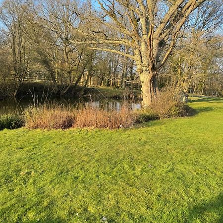 Waters Edge Apartman Rolvenden Kültér fotó